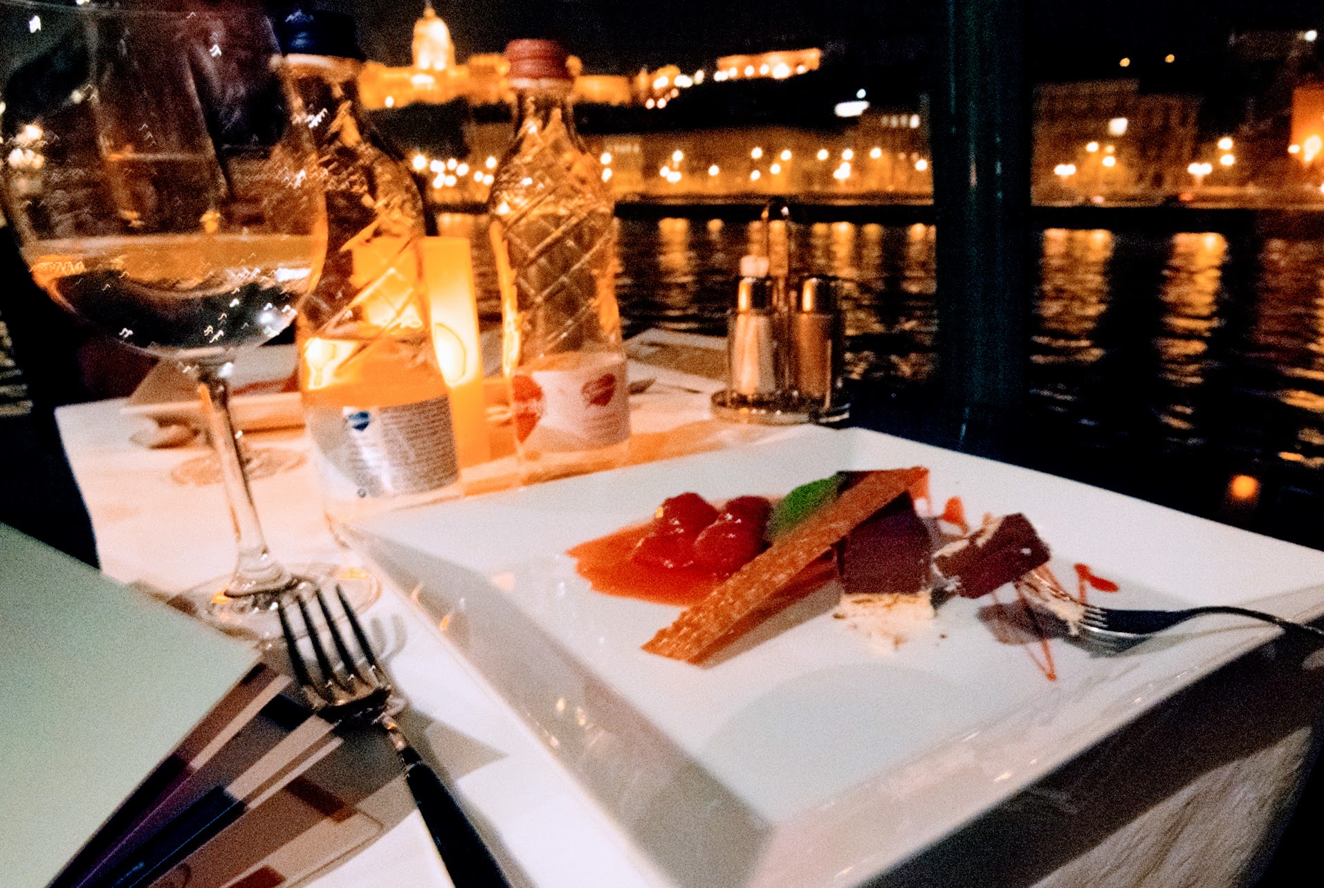 Dinner Cruise Dinner Cruise