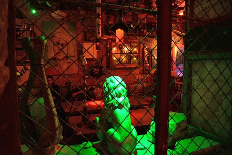 Budapest’s Best Ruin Bars: Where to Drink Like a Local (2026 Guide)