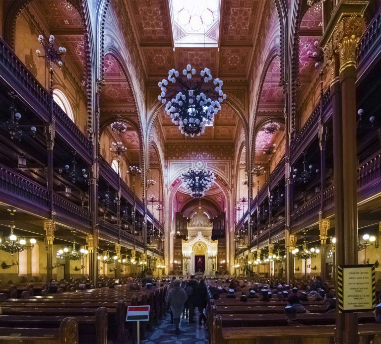 Visiting the Great Synagogue: A Guide to Budapest’s Jewish Heart (2026)